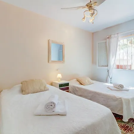 Bungalow Almadrava Дения